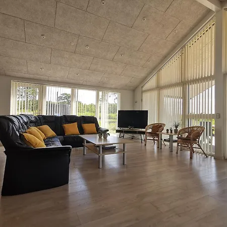 Panoramic Views And Luxurious Comfort On Ls Island And Sleeps Up To 16 Persons Laeso
