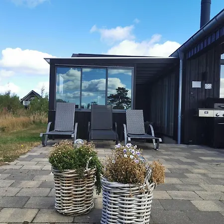 Panoramic Views And Luxurious Comfort On Ls Island And Sleeps Up To 16 Persons *