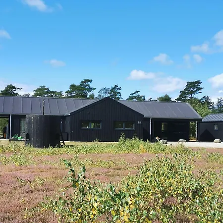Panoramic Views And Luxurious Comfort On Ls Island And Sleeps Up To 16 Persons Dom wakacyjny *